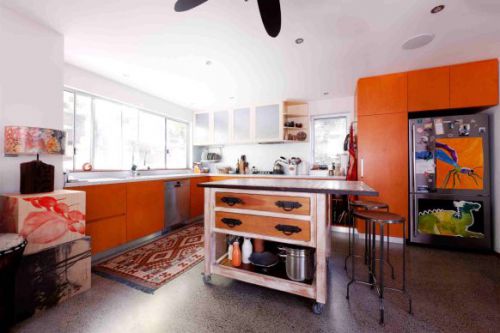 Green plywood kitchen